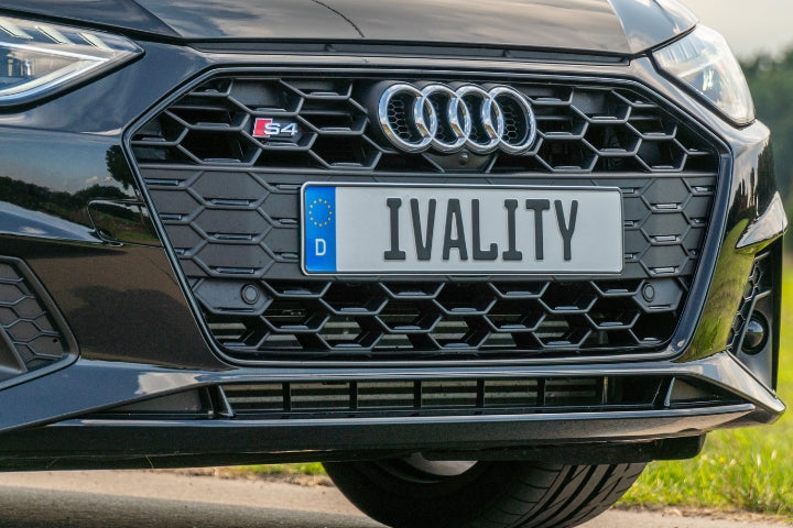 IVALITY® 100% Clean Magnetischer Kennzeichen-Halter - Rahmenloser  Magnet-Halter für 1x Kennzeichen - Auto Wechselkennzeichen  Nummernschild-Halterung… : : Auto & Motorrad